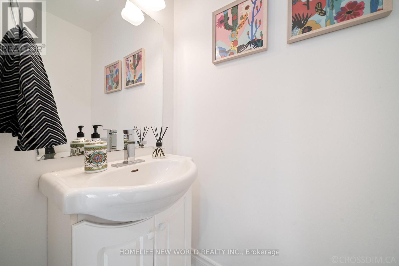 20 Calora Court, Toronto, Ontario  M1W 2Z9 - Photo 7 - E12486672