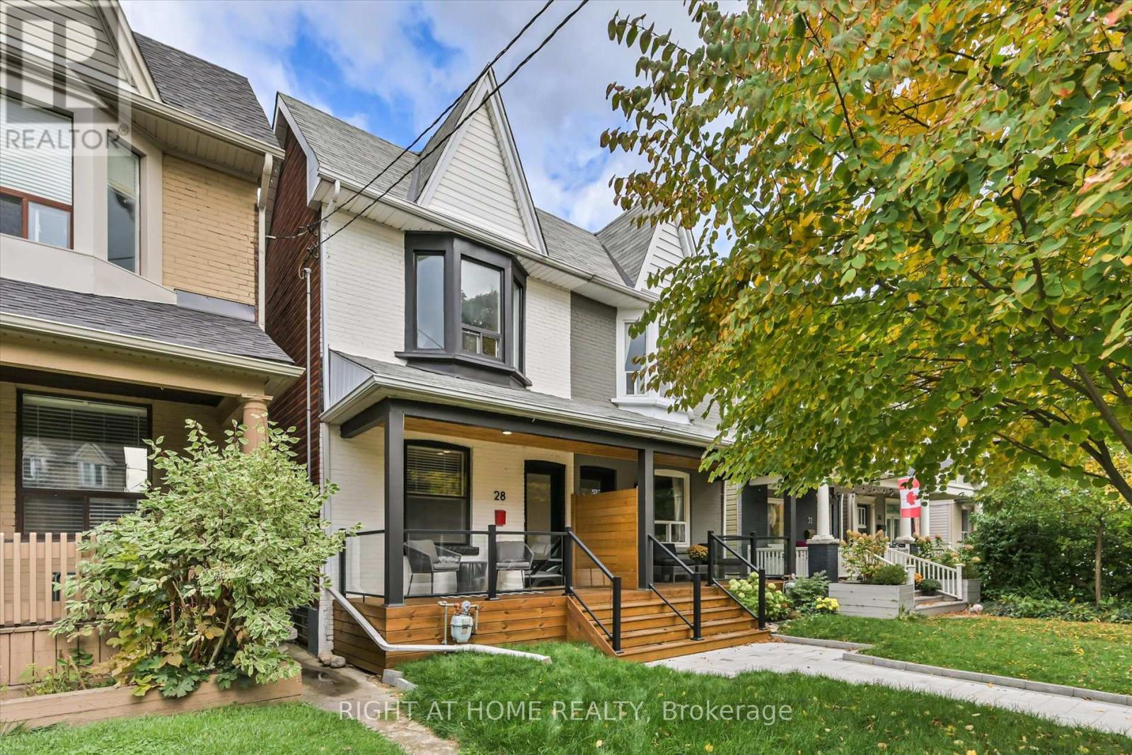 28 Baltic Avenue, Toronto, Ontario  M4J 1S2 - Photo 2 - E12486685