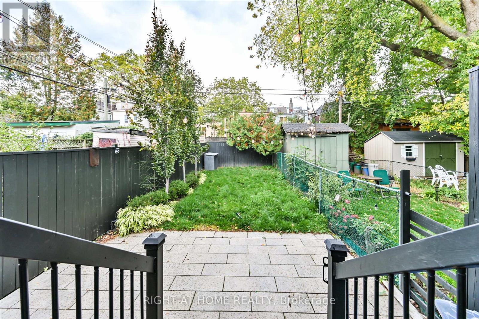 28 Baltic Avenue, Toronto, Ontario  M4J 1S2 - Photo 26 - E12486685