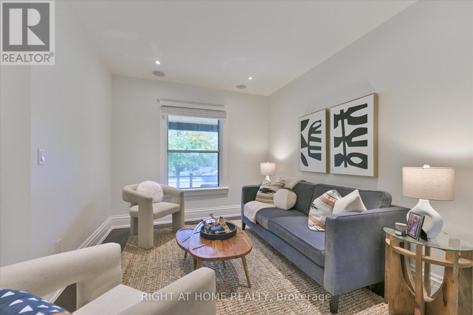 28 Baltic Avenue, Toronto, Ontario  M4J 1S2 - Photo 6 - E12486685