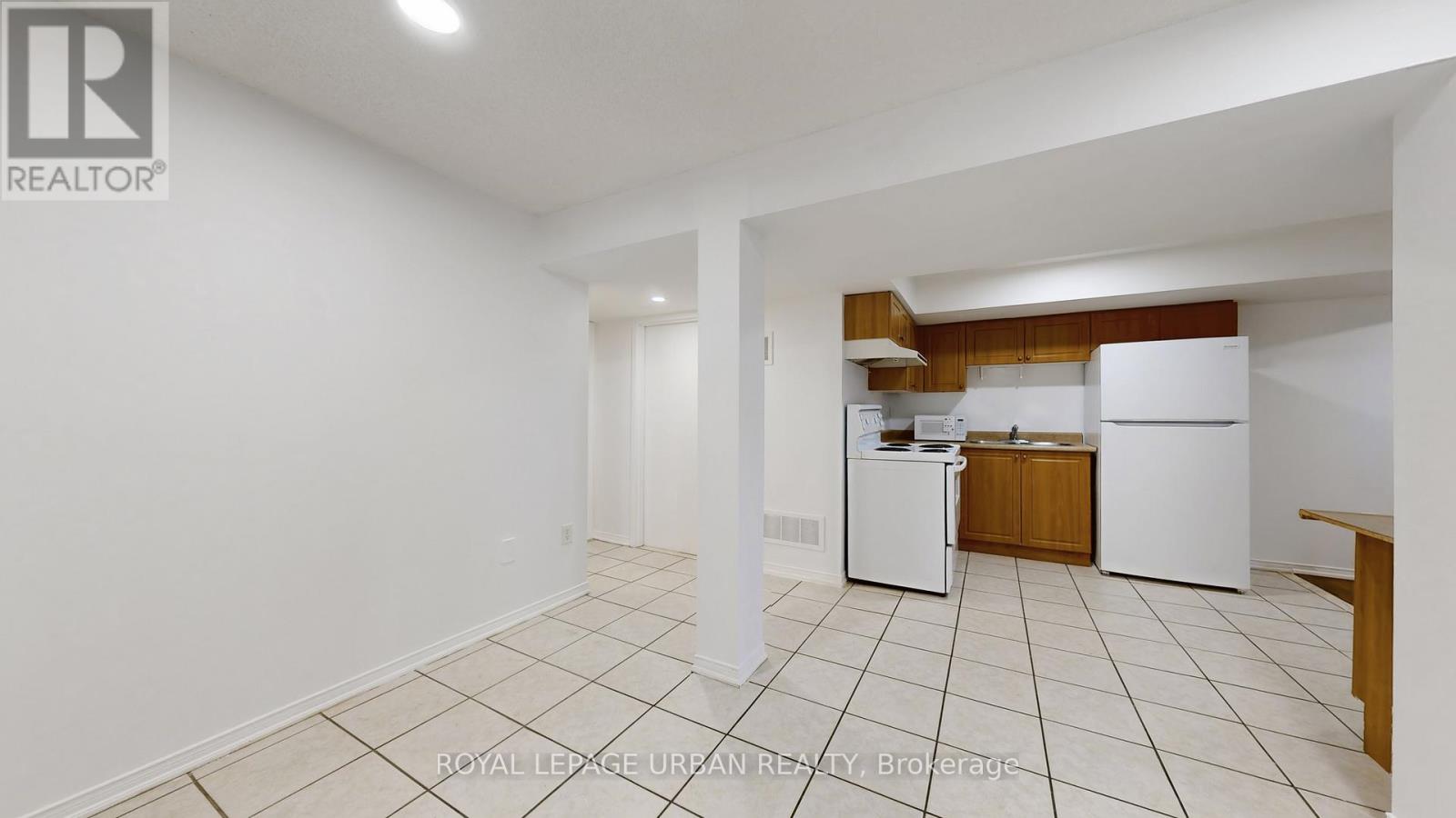 Lower Level - 4651c Kingston Road, Toronto, Ontario  M1E 2P8 - Photo 4 - E12486691