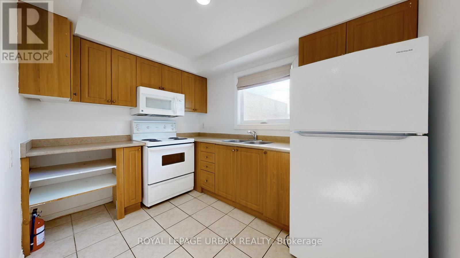 Main Level - 4651c Kingston Road, Toronto, Ontario  M1E 2P8 - Photo 5 - E12486692