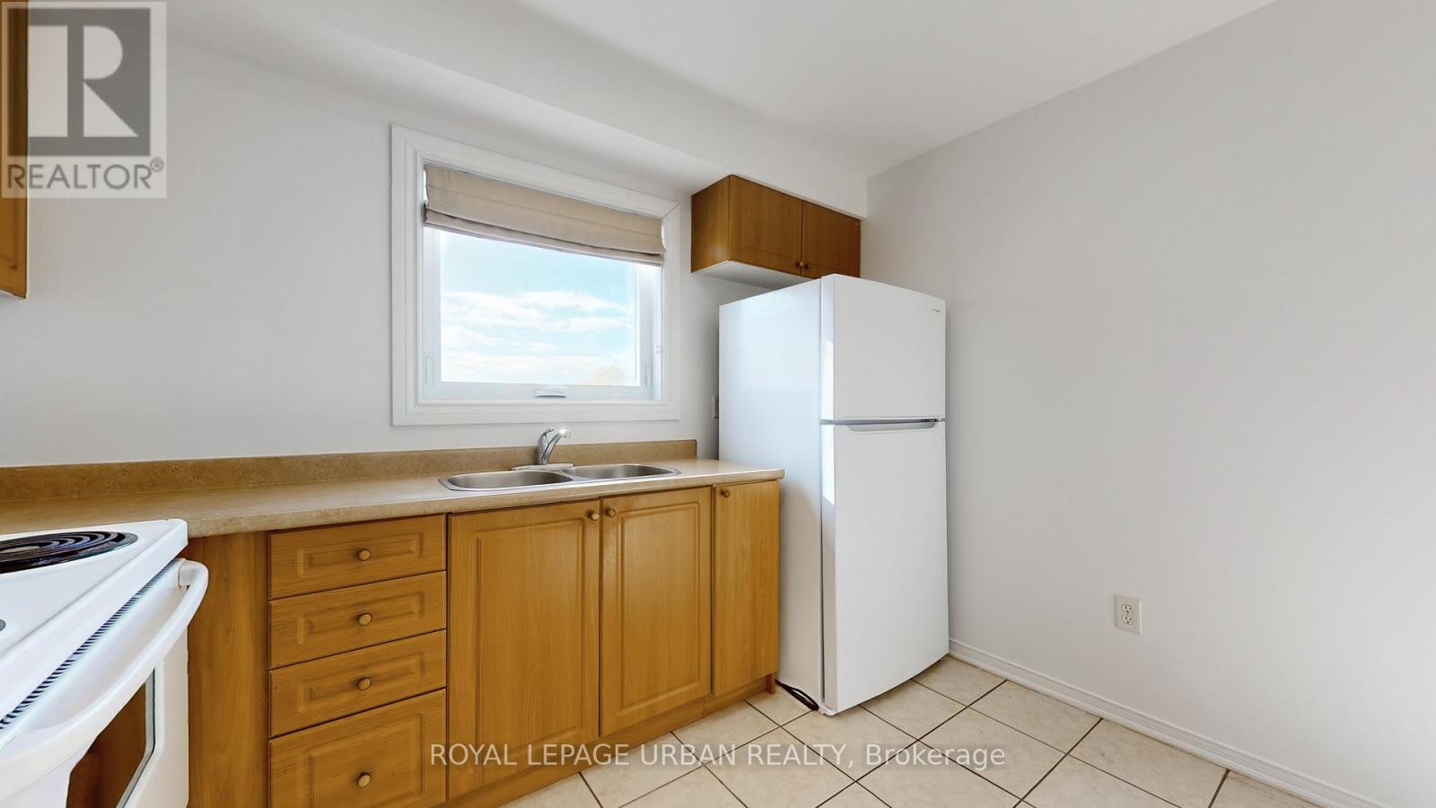 Main Level - 4651c Kingston Road, Toronto, Ontario  M1E 2P8 - Photo 7 - E12486692