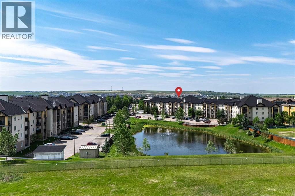 8213, 304 Mackenzie Way Sw, Airdrie, Alberta  T4B 3H8 - Photo 3 - A2242672