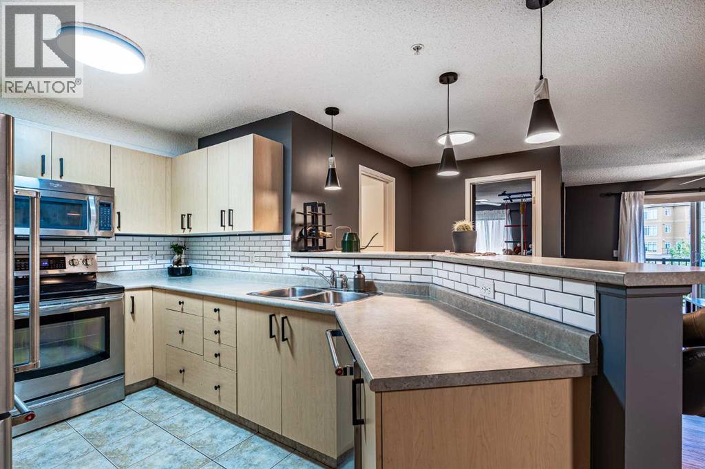 8213, 304 Mackenzie Way Sw, Airdrie, Alberta  T4B 3H8 - Photo 9 - A2242672