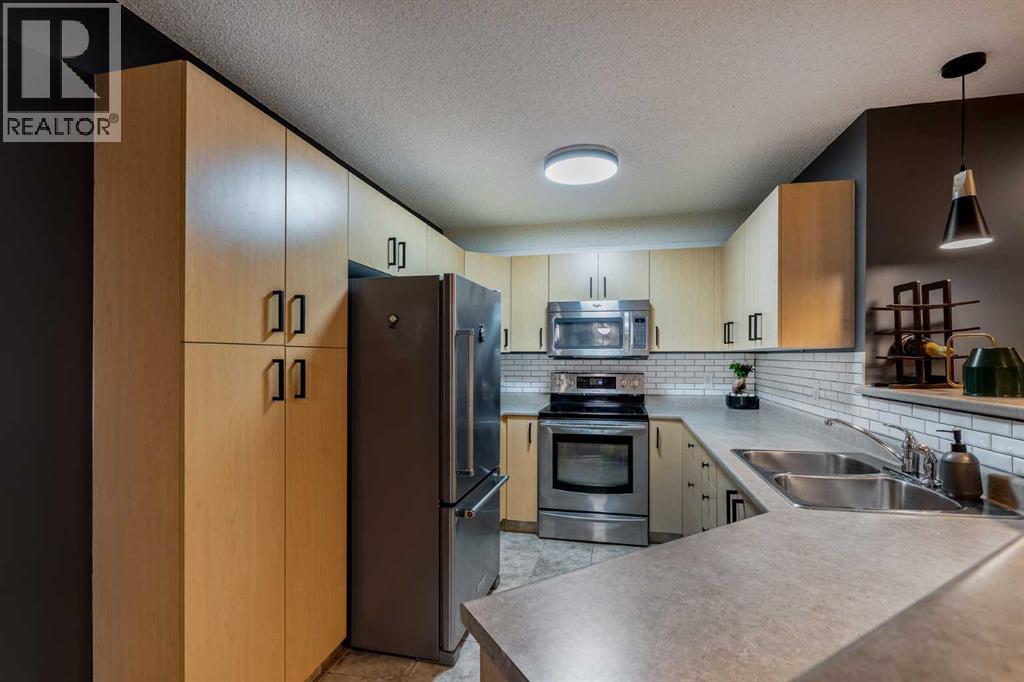 8213, 304 Mackenzie Way Sw, Airdrie, Alberta  T4B 3H8 - Photo 11 - A2242672