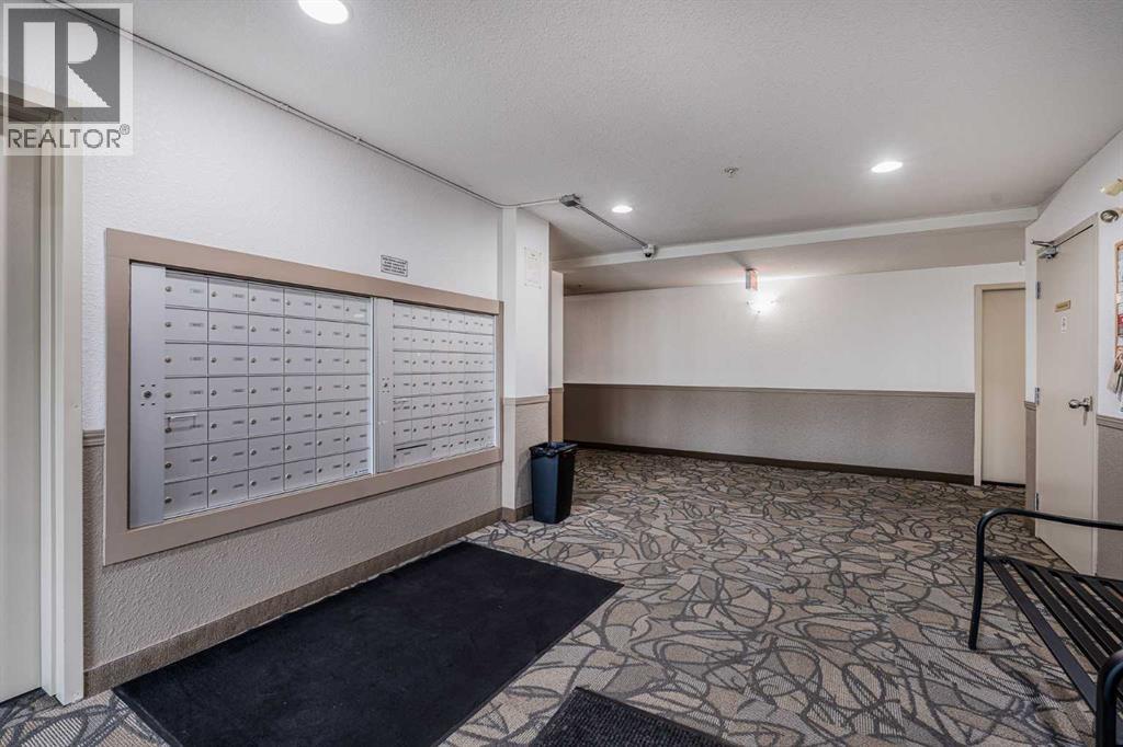 8213, 304 Mackenzie Way Sw, Airdrie, Alberta  T4B 3H8 - Photo 35 - A2242672