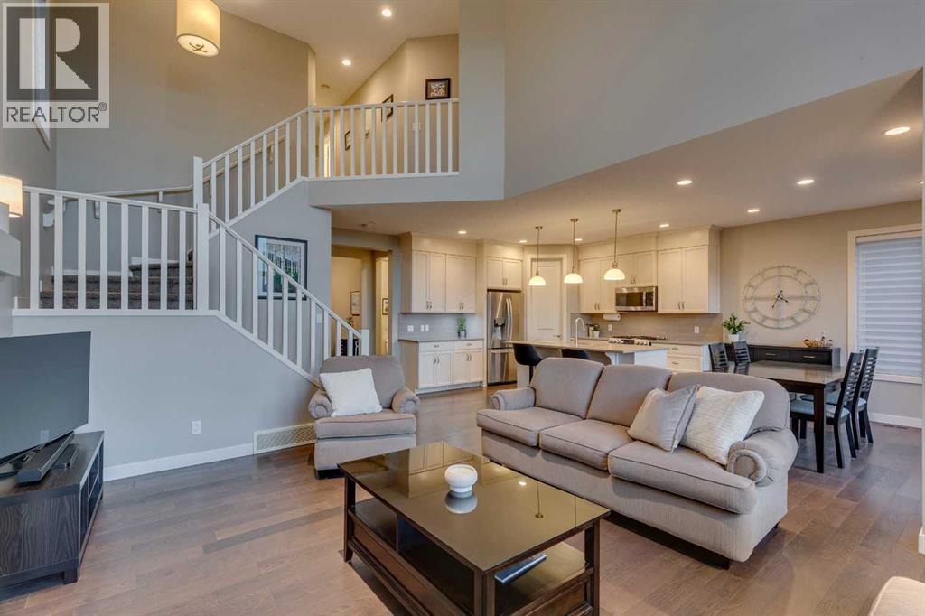 101 Cranarch Common Se, Calgary, Alberta  T3M 1M1 - Photo 7 - A2250147