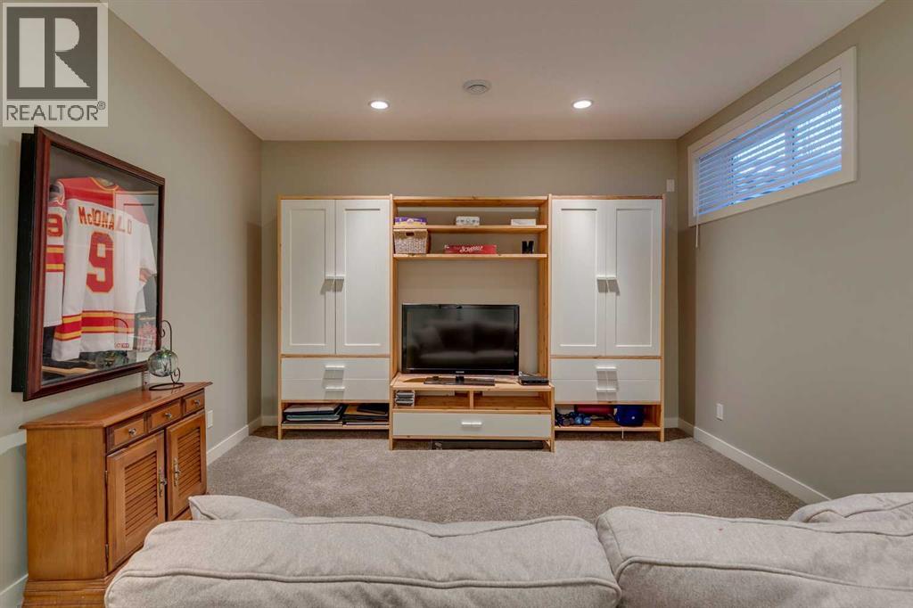 101 Cranarch Common Se, Calgary, Alberta  T3M 1M1 - Photo 32 - A2250147