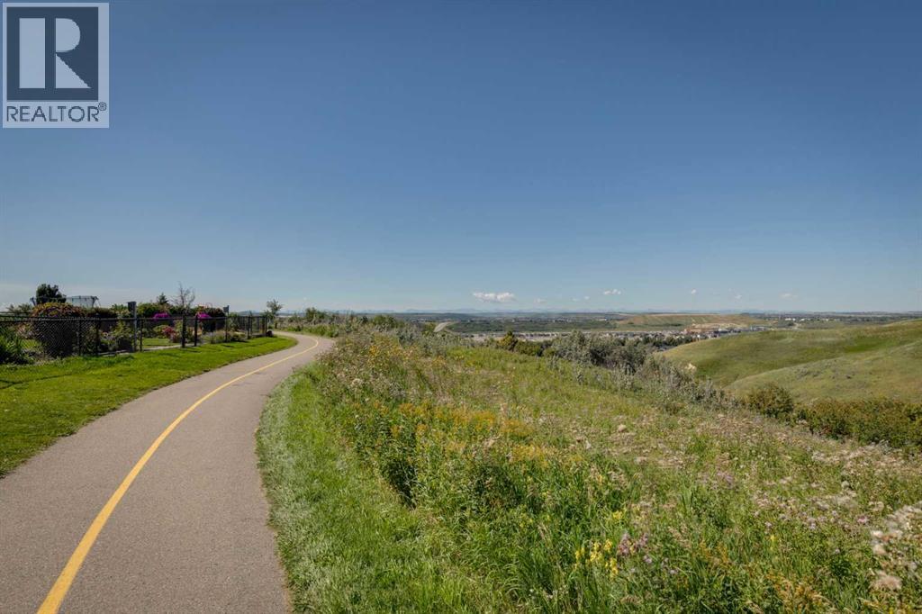 101 Cranarch Common Se, Calgary, Alberta  T3M 1M1 - Photo 47 - A2250147