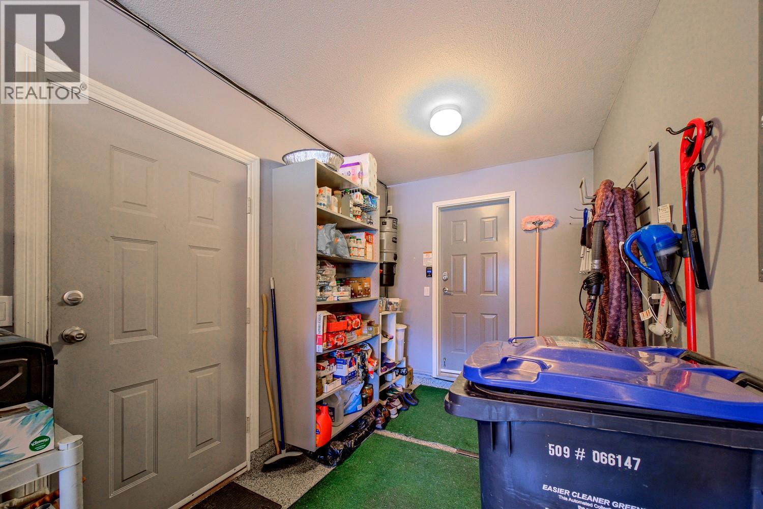 4008 Gallaghers Terrace, Kelowna, British Columbia  V1W 3Z8 - Photo 37 - 10366983