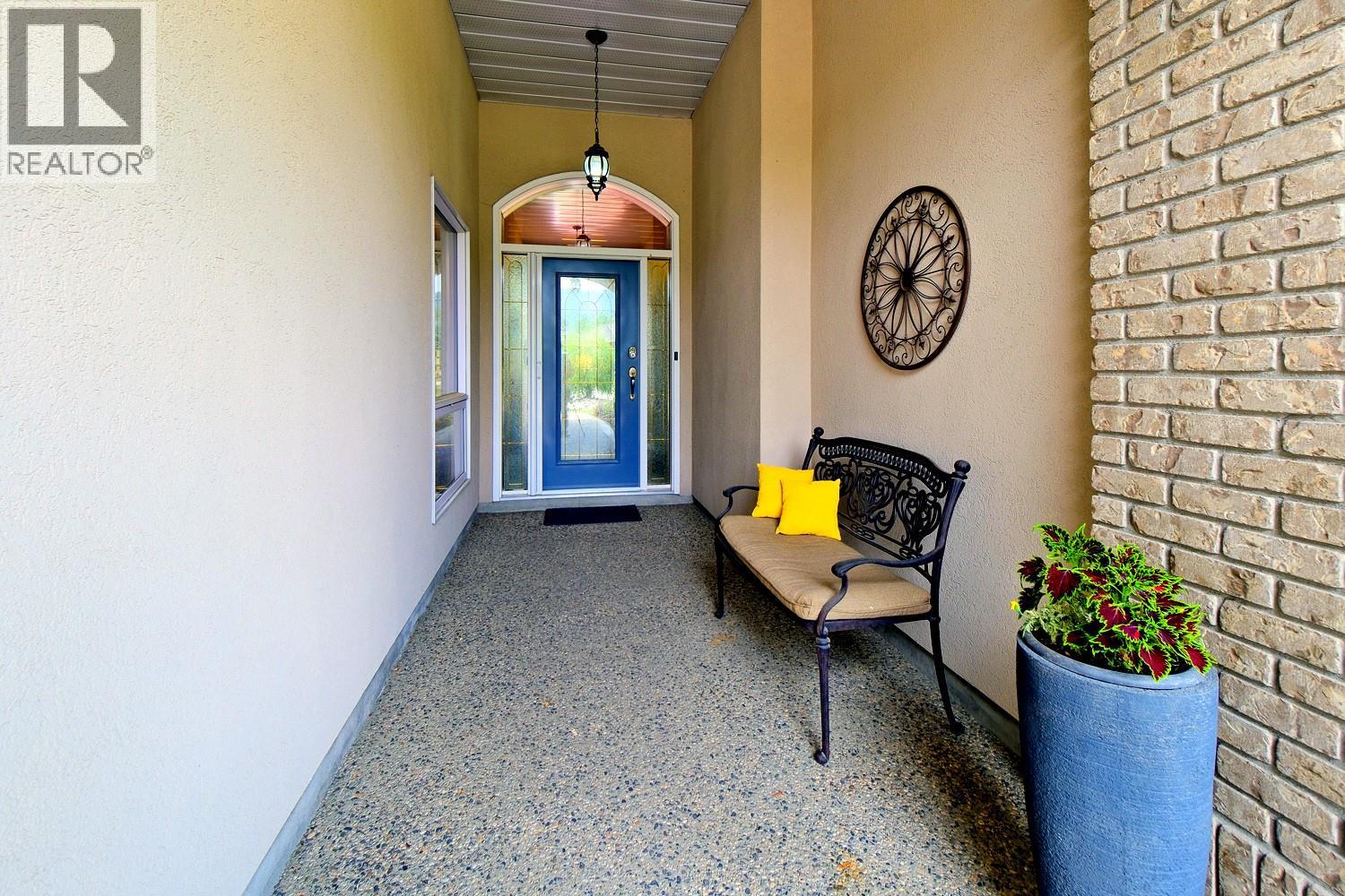 4008 Gallaghers Terrace, Kelowna, British Columbia  V1W 3Z8 - Photo 4 - 10366983