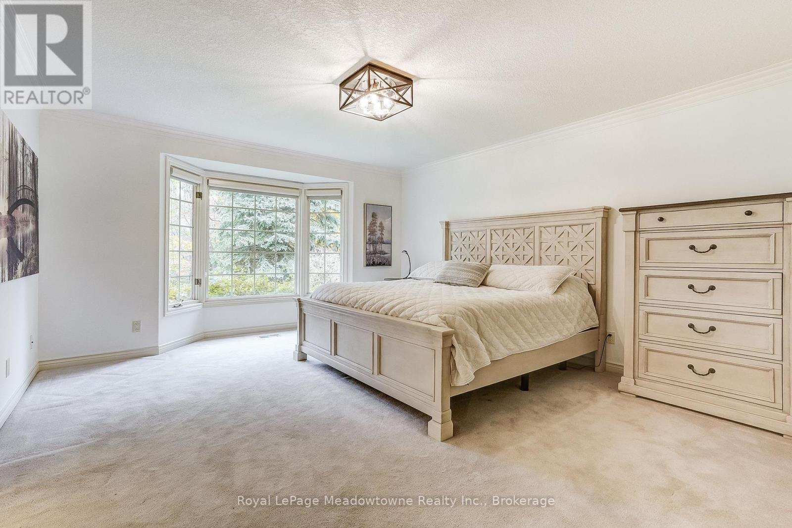 18 Parkshore Place, Hamilton, Ontario  L0R 1H1 - Photo 29 - X12486727