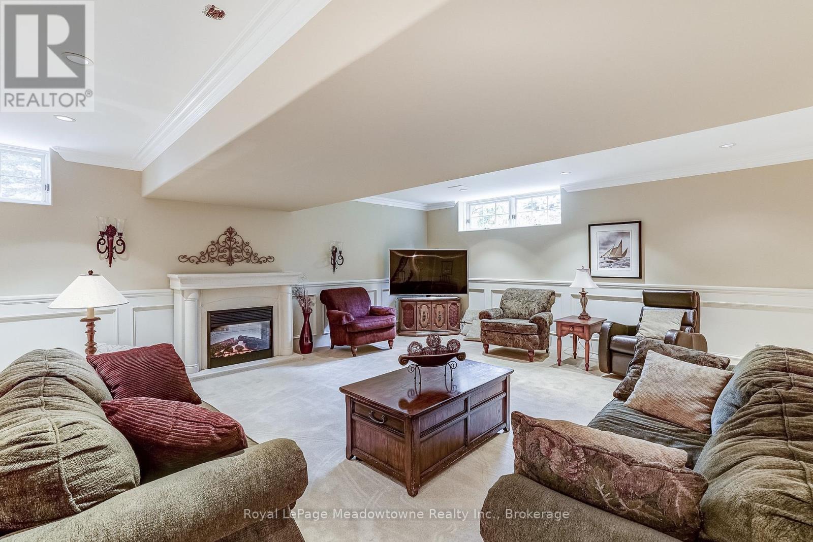 18 Parkshore Place, Hamilton, Ontario  L0R 1H1 - Photo 33 - X12486727