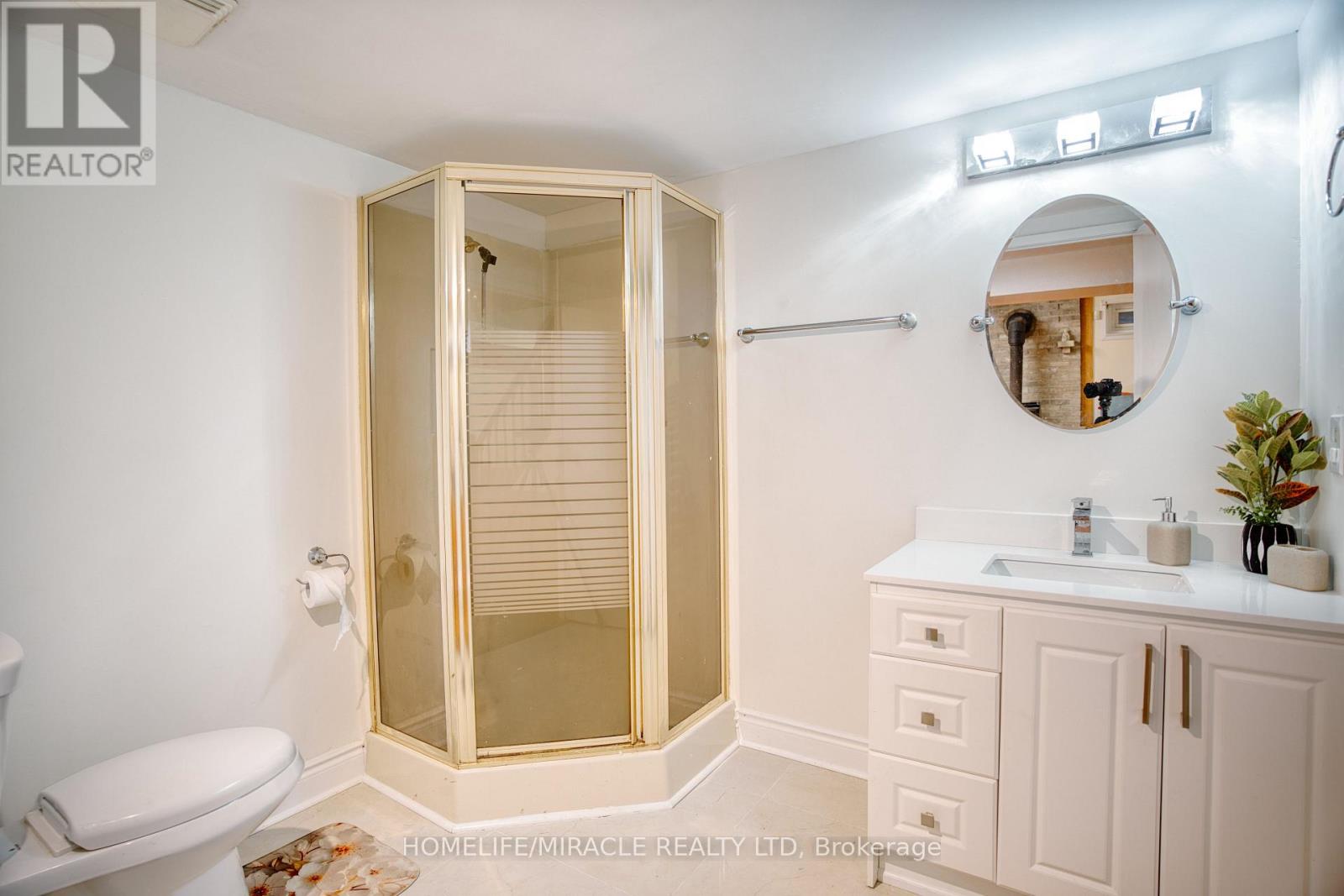 409 - 3353 Martins Pine Crescent, Mississauga, Ontario  L5L 1G3 - Photo 16 - W12486646