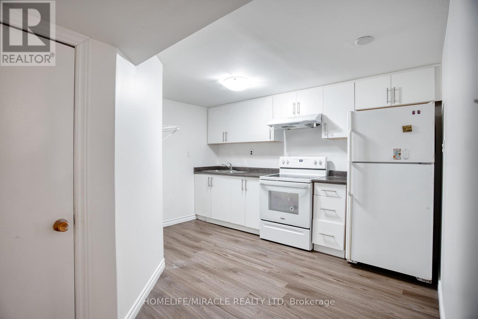 409 - 3353 Martins Pine Crescent, Mississauga, Ontario  L5L 1G3 - Photo 19 - W12486646