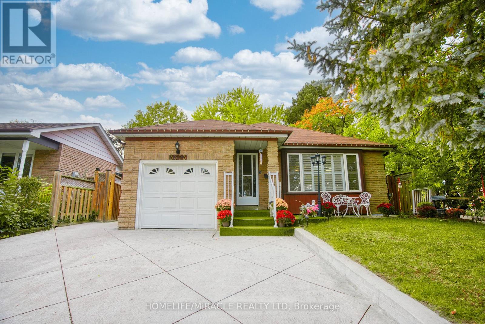 409 - 3353 Martins Pine Crescent, Mississauga, Ontario  L5L 1G3 - Photo 9 - W12486646