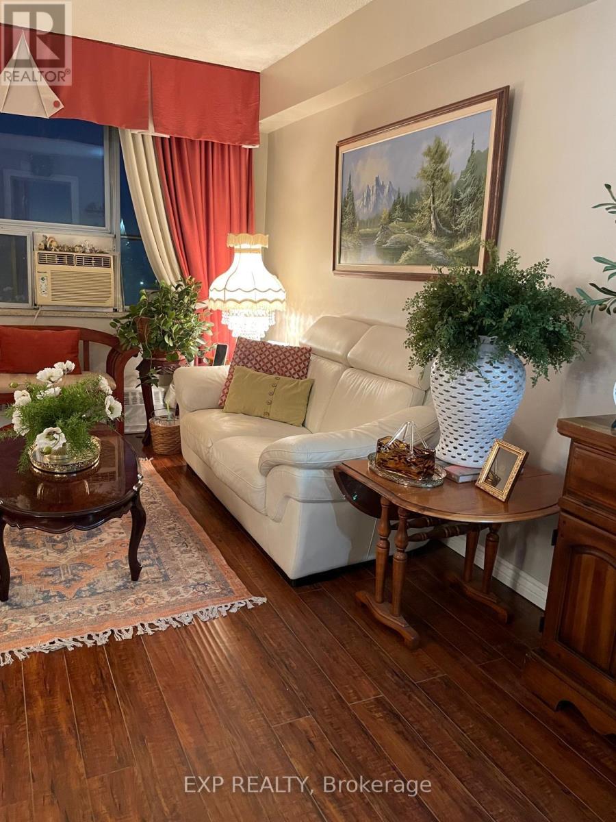 508 - 200 Lotherton Pathway, Toronto, Ontario  M6B 2G8 - Photo 13 - W12486650