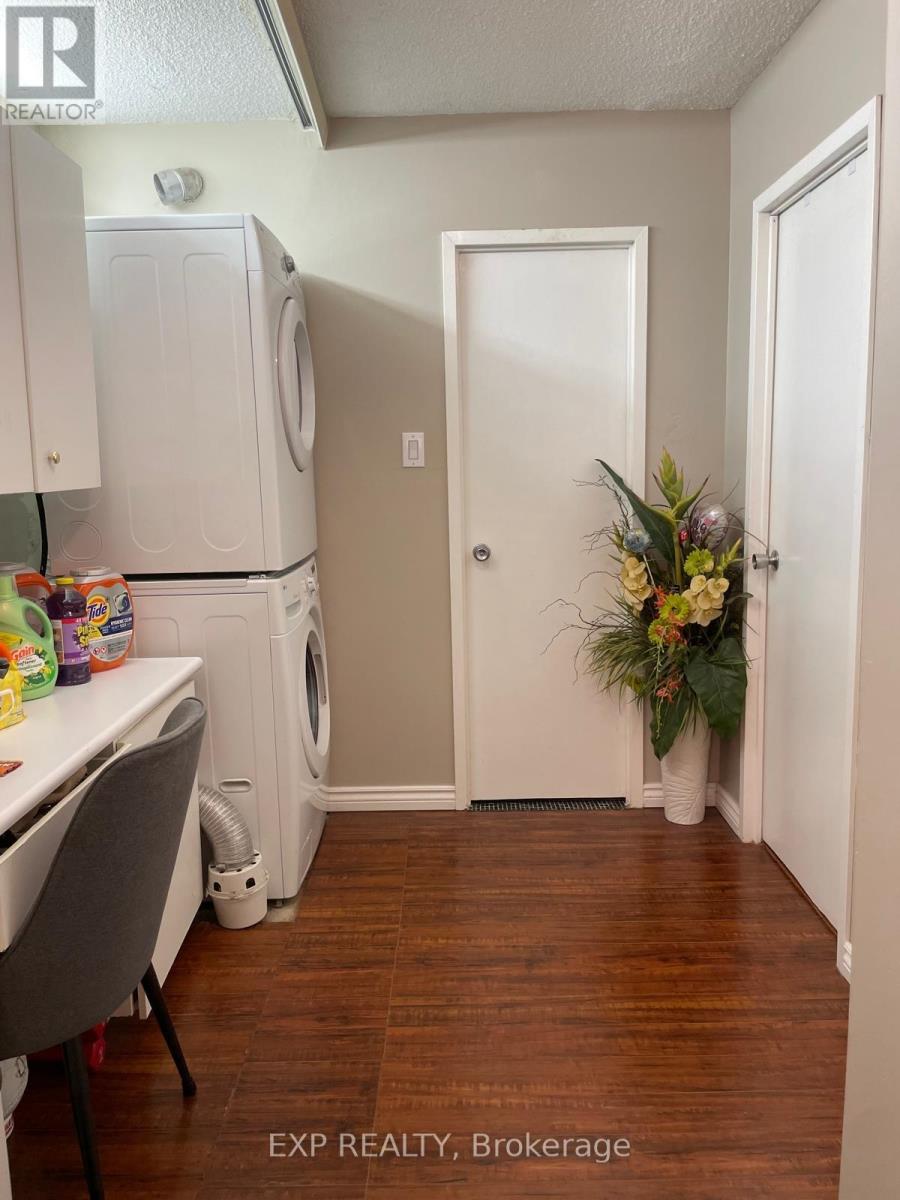 508 - 200 Lotherton Pathway, Toronto, Ontario  M6B 2G8 - Photo 8 - W12486650