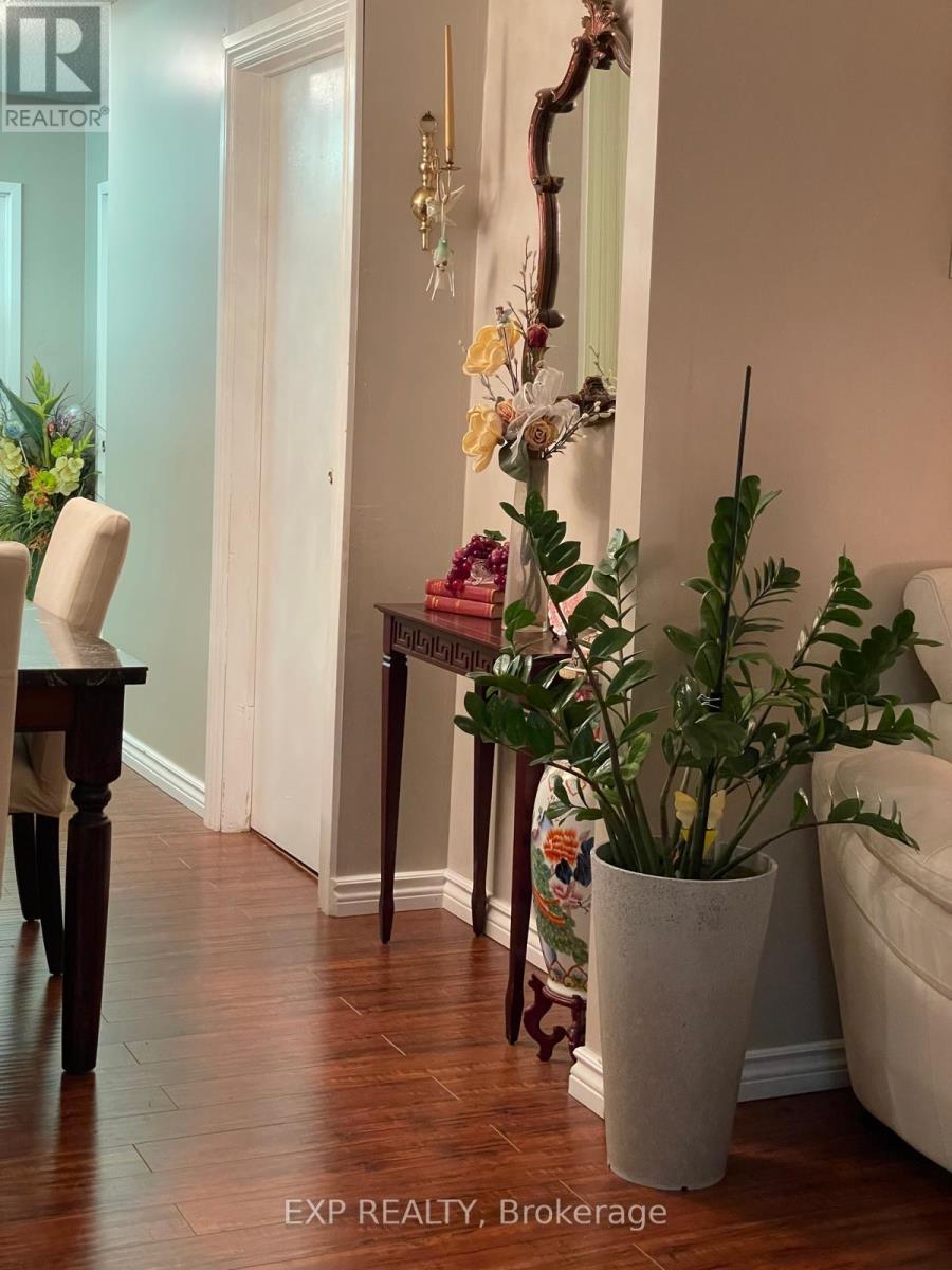 508 - 200 Lotherton Pathway, Toronto, Ontario  M6B 2G8 - Photo 9 - W12486650