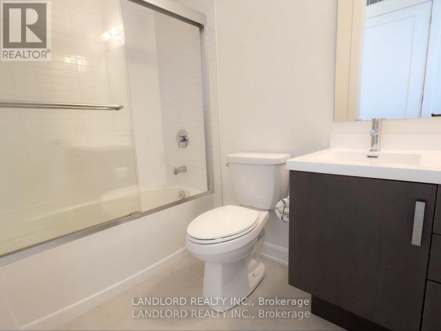 2206 - 3220 William Coltson Avenue, Oakville, Ontario  L6H 7C2 - Photo 13 - W12486663