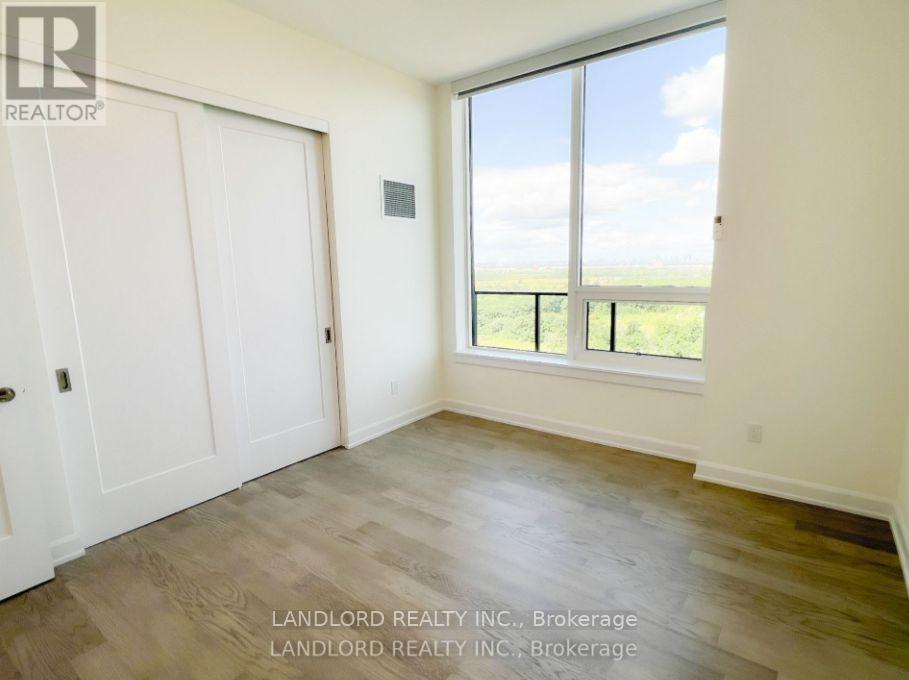 2206 - 3220 William Coltson Avenue, Oakville, Ontario  L6H 7C2 - Photo 9 - W12486663