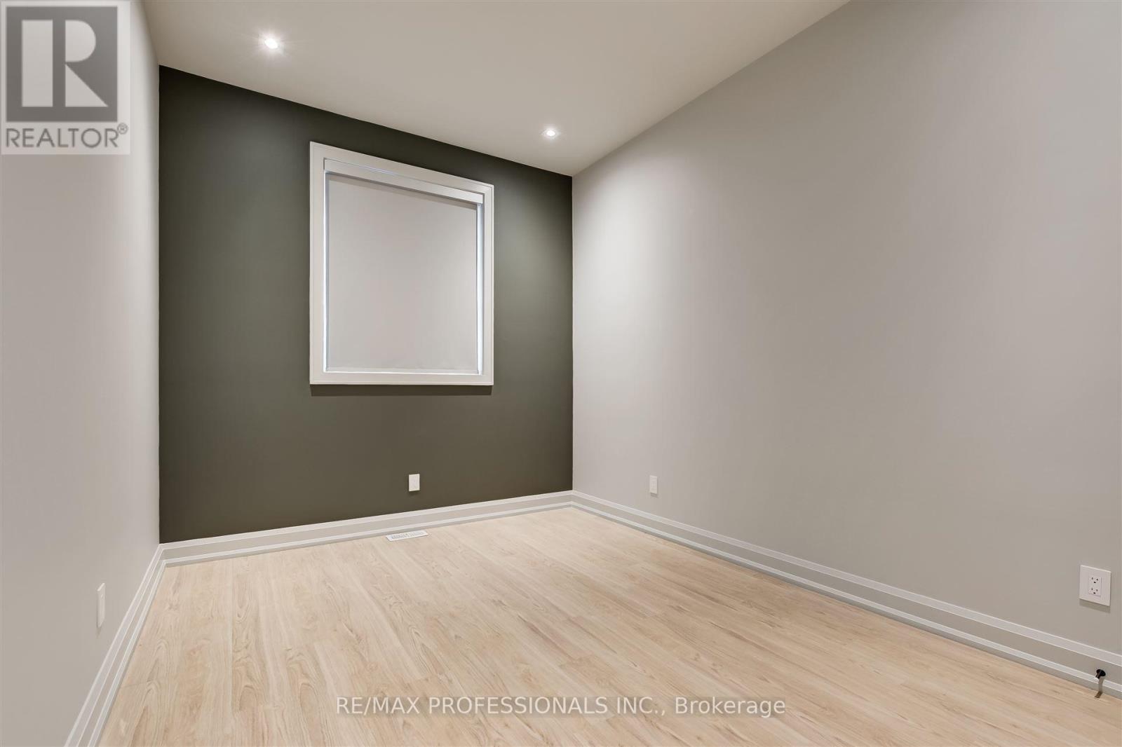 Garden  - 56 Shaver Avenue S, Toronto, Ontario  M9B 3T4 - Photo 10 - W12486671