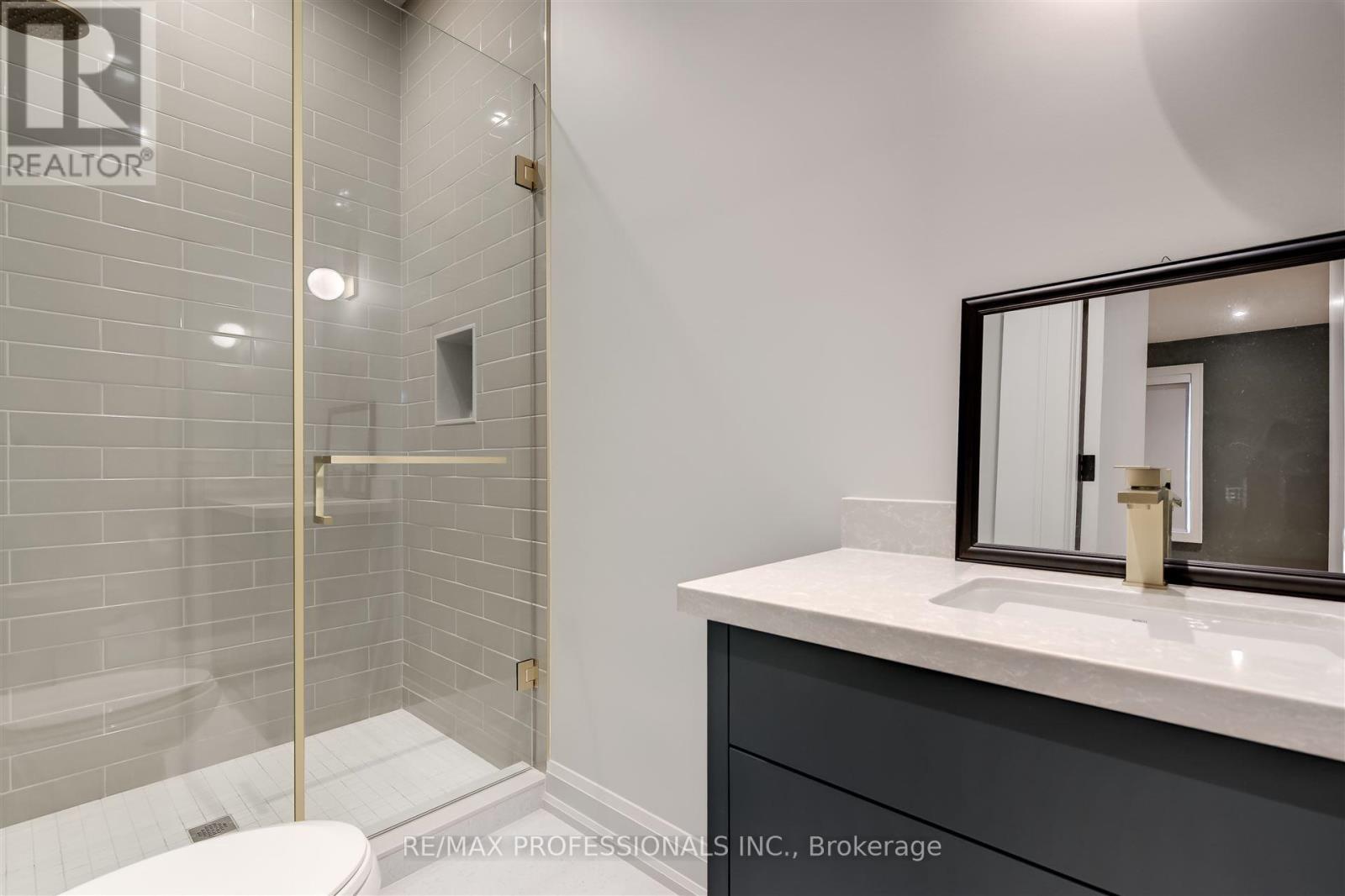 Garden  - 56 Shaver Avenue S, Toronto, Ontario  M9B 3T4 - Photo 15 - W12486671