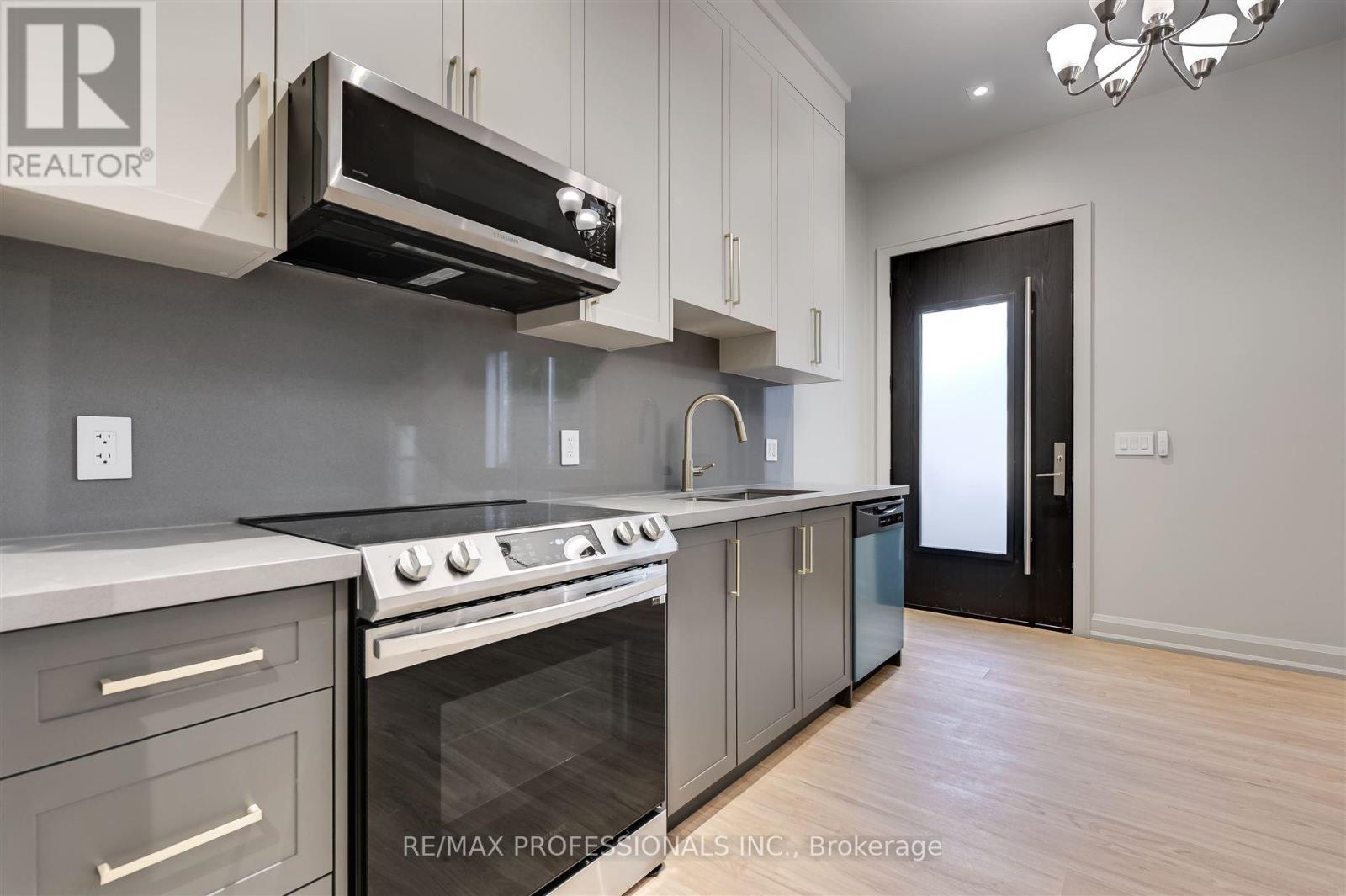 Garden  - 56 Shaver Avenue S, Toronto, Ontario  M9B 3T4 - Photo 9 - W12486671