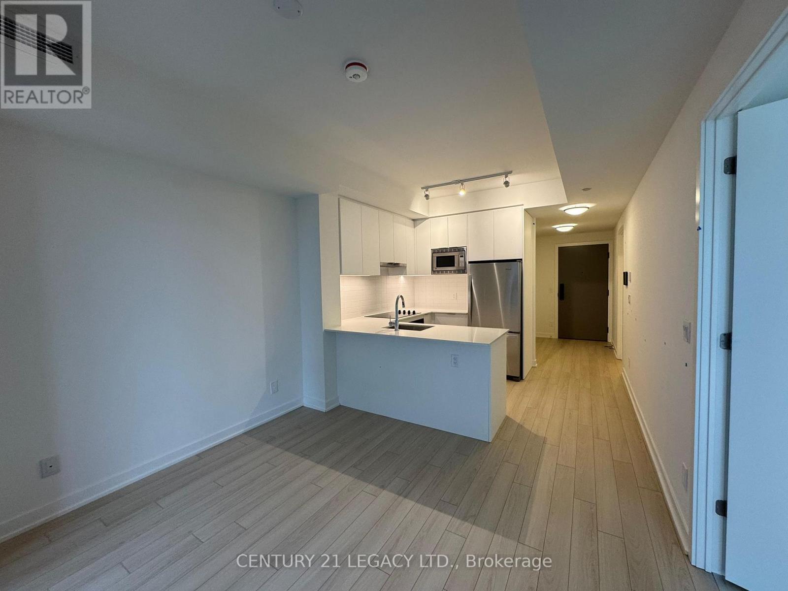 1310 - 3079 Trafalgar Rd Road, Oakville, Ontario  L6H 8C5 - Photo 7 - W12486674