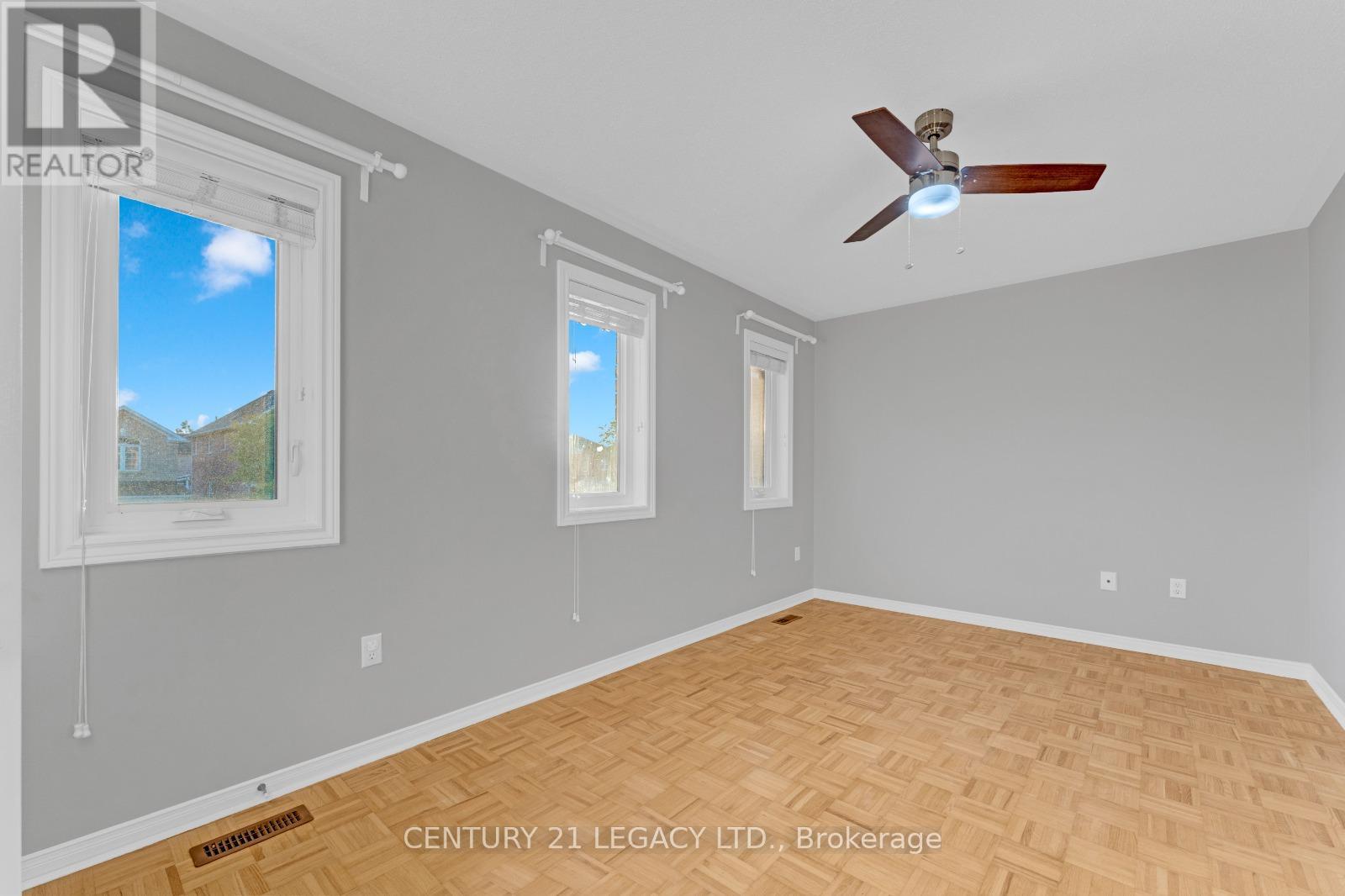 9 Edenvalley Road, Brampton, Ontario  L7A 2M6 - Photo 10 - W12486677