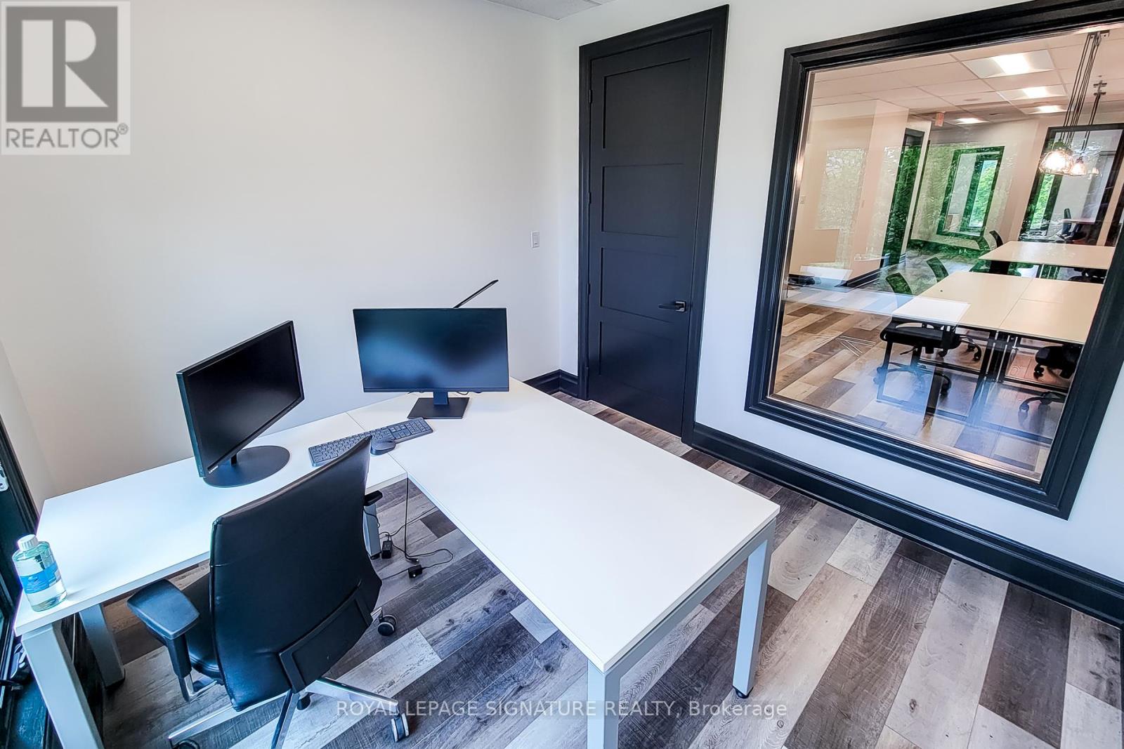 300 - 414 North Service Road E, Oakville, Ontario  L6H 5R2 - Photo 28 - W12486686