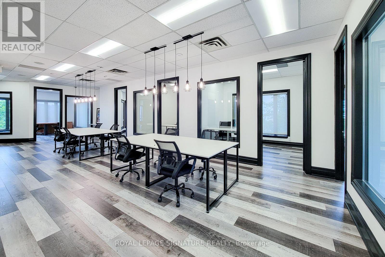 300 - 414 North Service Road E, Oakville, Ontario  L6H 5R2 - Photo 30 - W12486686