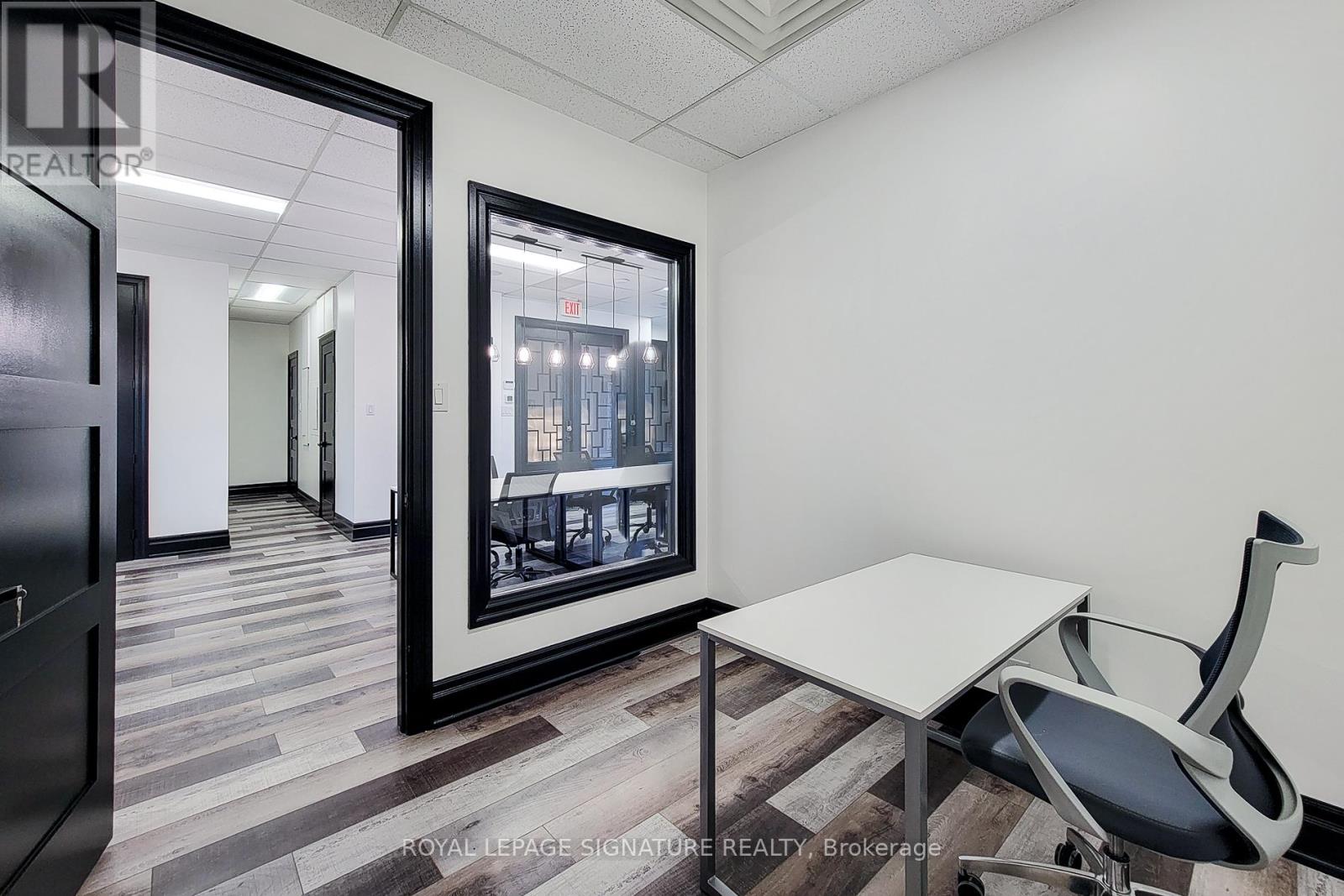 300 - 414 North Service Road E, Oakville, Ontario  L6H 5R2 - Photo 32 - W12486686