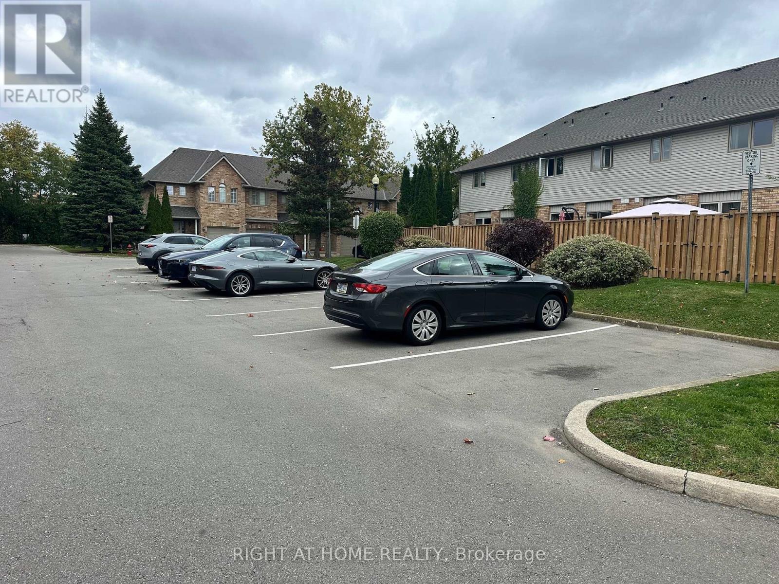 2 - 1283 Blanshard Drive, Burlington, Ontario  L7M 4T8 - Photo 42 - W12486687