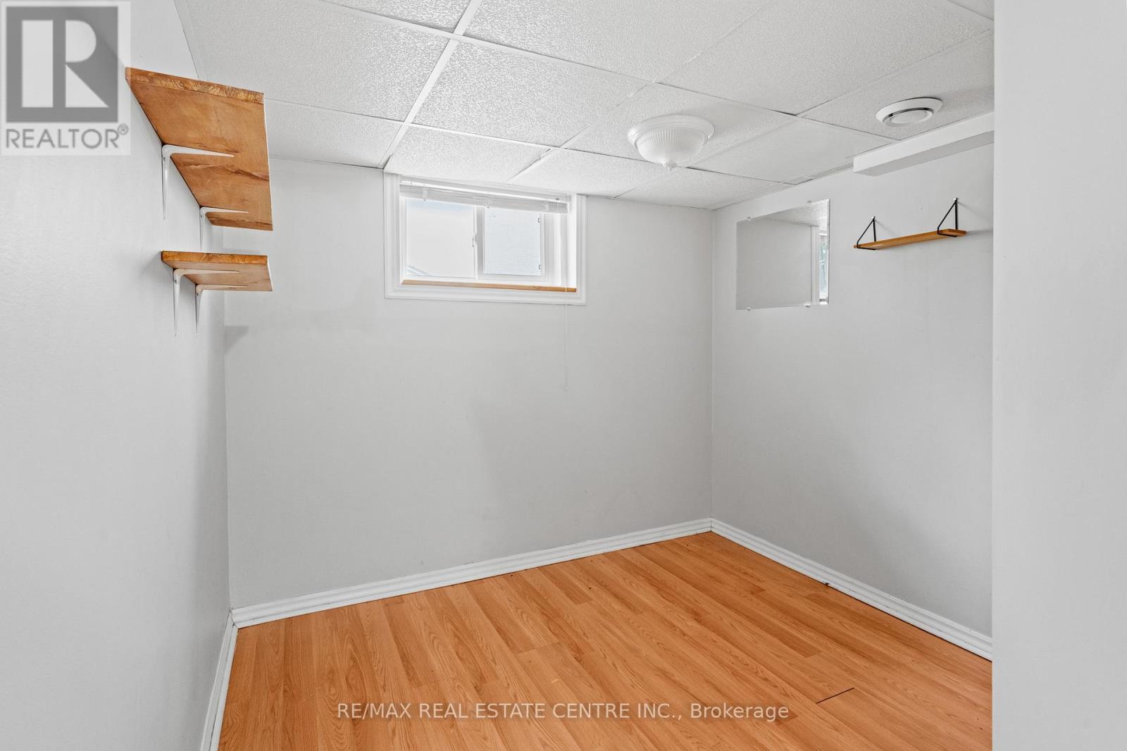 Basement - 298 Wallace Avenue, Welland, Ontario  L3B 1R9 - Photo 16 - X12486654