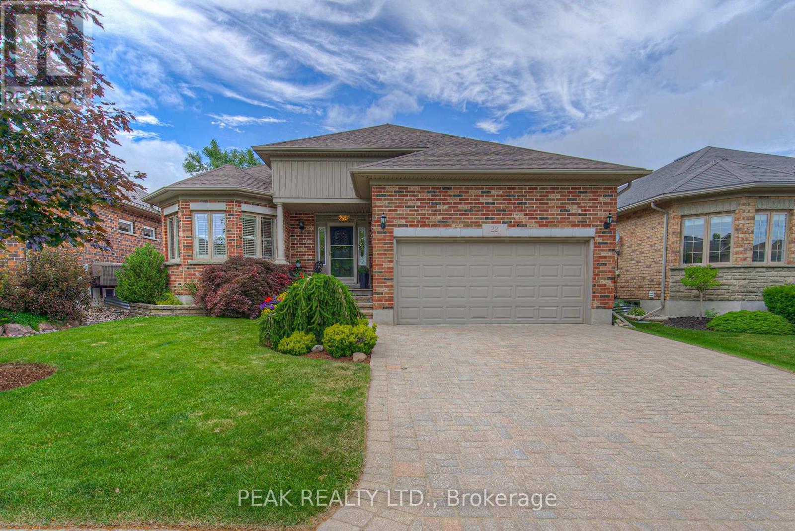 22 ORCHARD WAY, Wilmot, Ontario