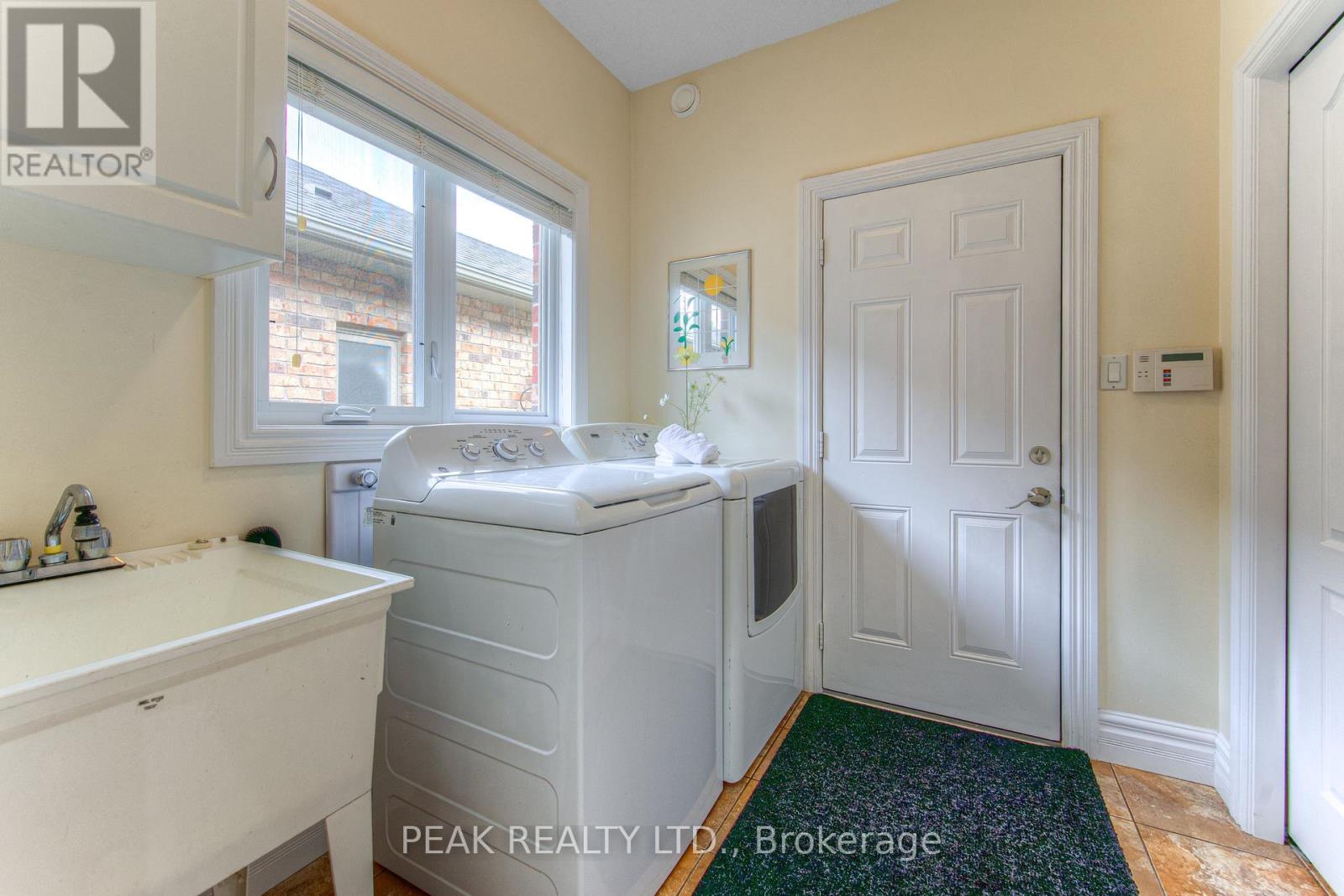 22 Orchard Way, Wilmot, Ontario  N3A 4P7 - Photo 21 - X12486679