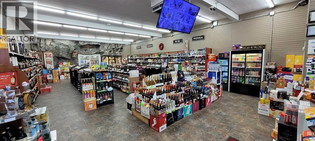 4919 50 Street, Innisfail, Alberta  T4G 1W4 - Photo 4 - A2242704