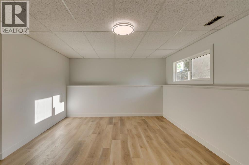 1304 Lake Sylvan Drive Se, Calgary, Alberta  T2J 4C8 - Photo 24 - A2261425