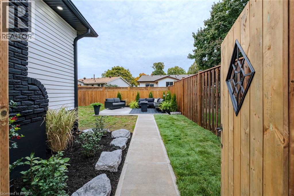 10 Uplands Drive, Brantford, Ontario  N3R 6H6 - Photo 34 - 40773524