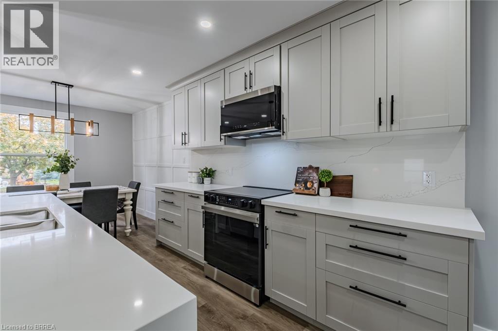 10 Uplands Drive, Brantford, Ontario  N3R 6H6 - Photo 7 - 40773524