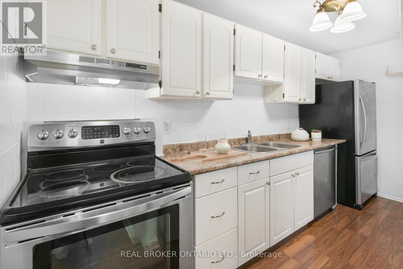 Th24 - 1666 Queen Street E, Toronto, Ontario  M4L 1G3 - Photo 12 - E12486736