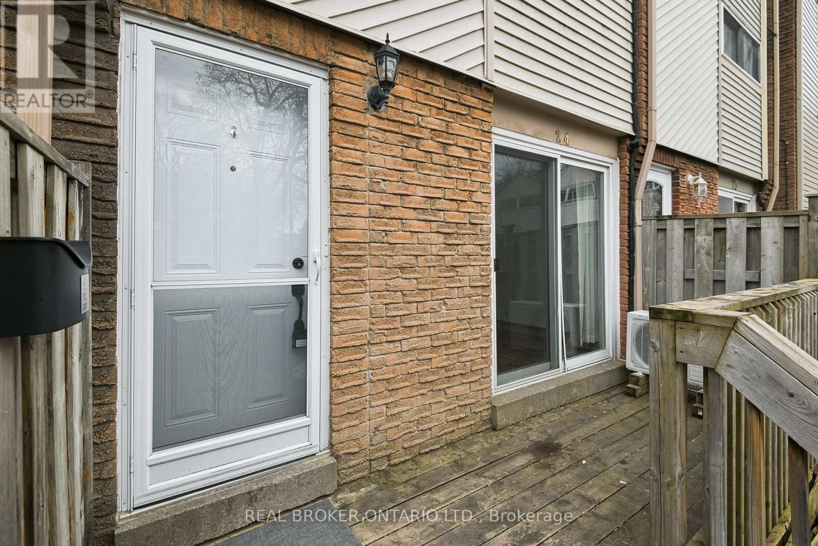 Th24 - 1666 Queen Street E, Toronto, Ontario  M4L 1G3 - Photo 21 - E12486736
