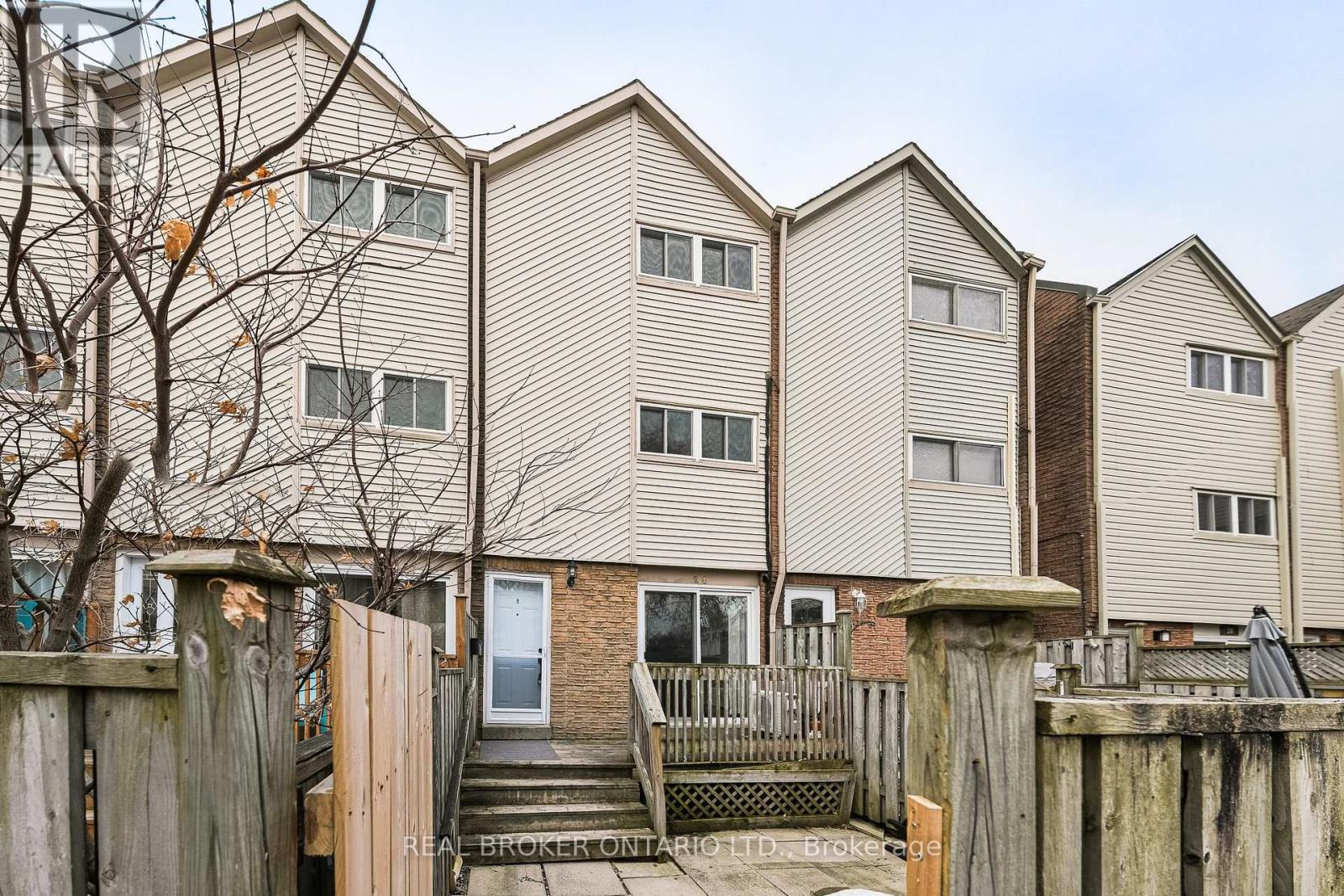 Th24 - 1666 Queen Street E, Toronto, Ontario  M4L 1G3 - Photo 22 - E12486736