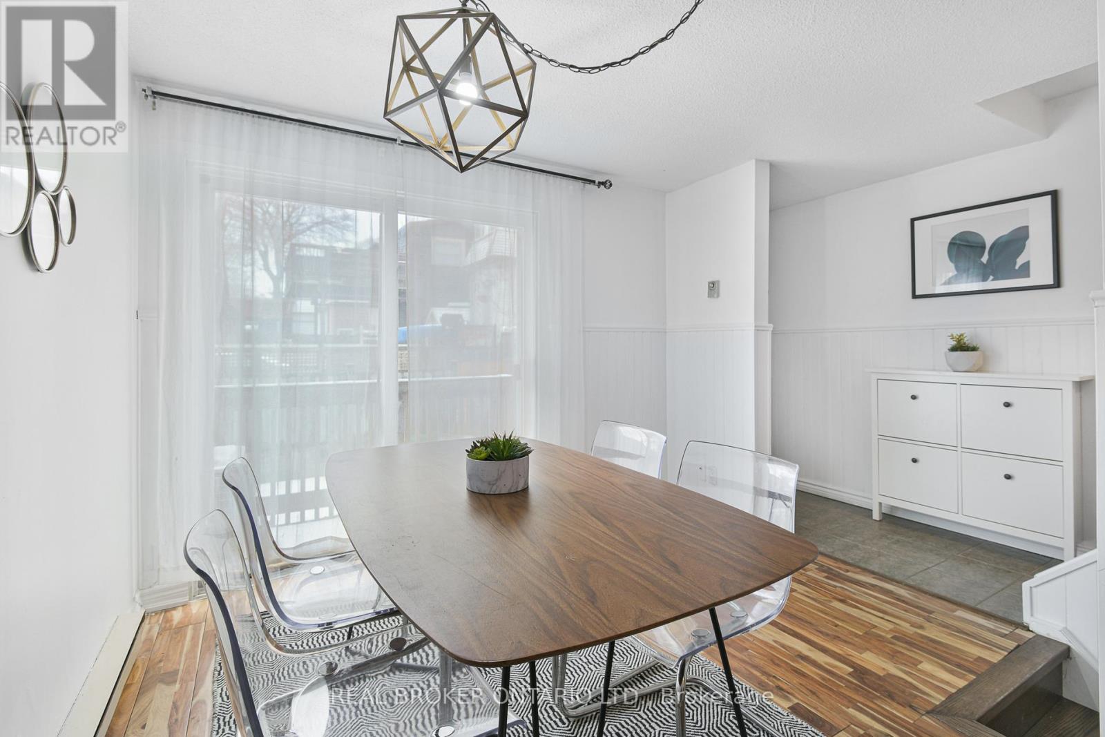 Th24 - 1666 Queen Street E, Toronto, Ontario  M4L 1G3 - Photo 7 - E12486736