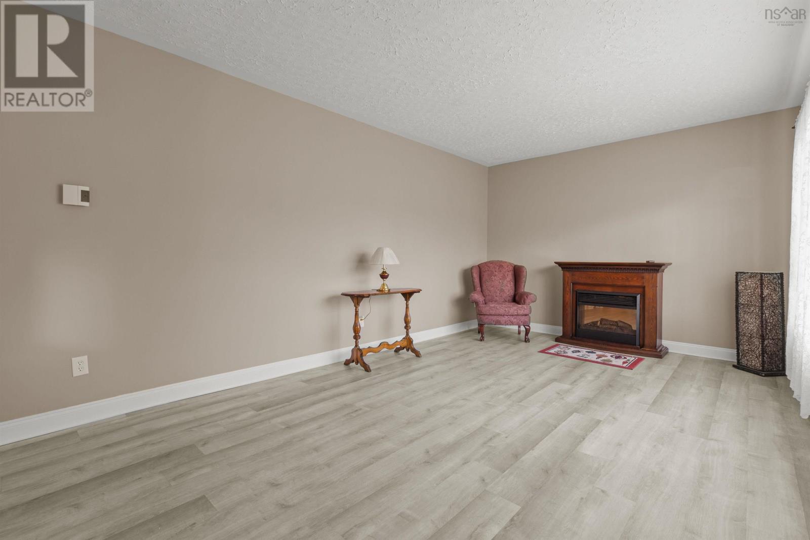 30 Wardour Street, Bedford, Nova Scotia  B4A 2H9 - Photo 8 - 202526746