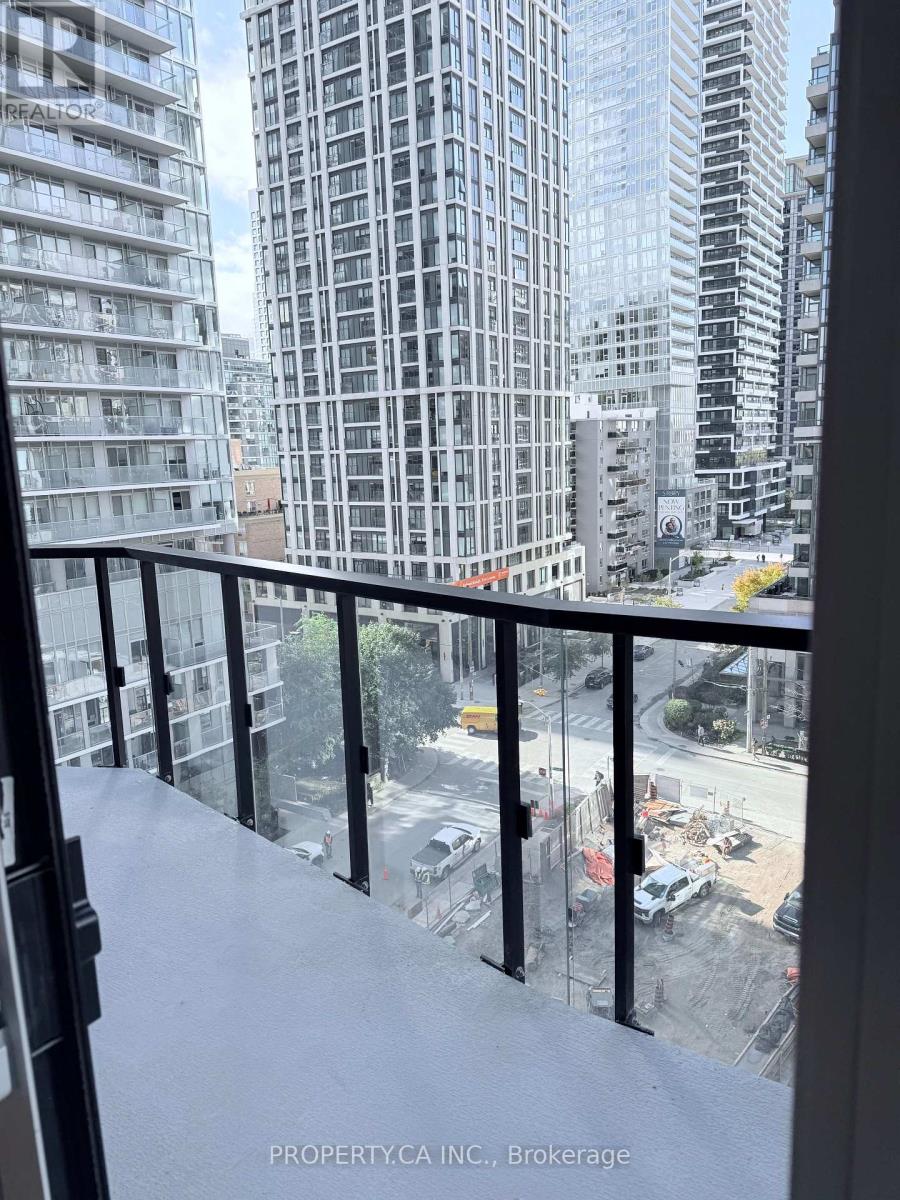 803s - 110 Broadway Avenue, Toronto, Ontario  M4P 1V7 - Photo 16 - C12485385