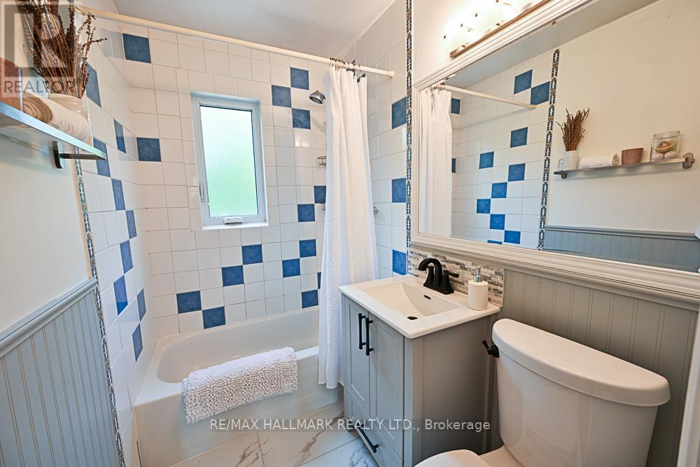 3318 Bathurst Street, Toronto, Ontario  M6A 2B6 - Photo 32 - C12486249