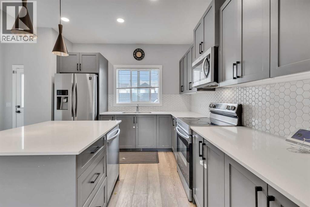 224 Hillcrest Road Sw, Airdrie, Alberta  T4B 4J8 - Photo 7 - A2258593